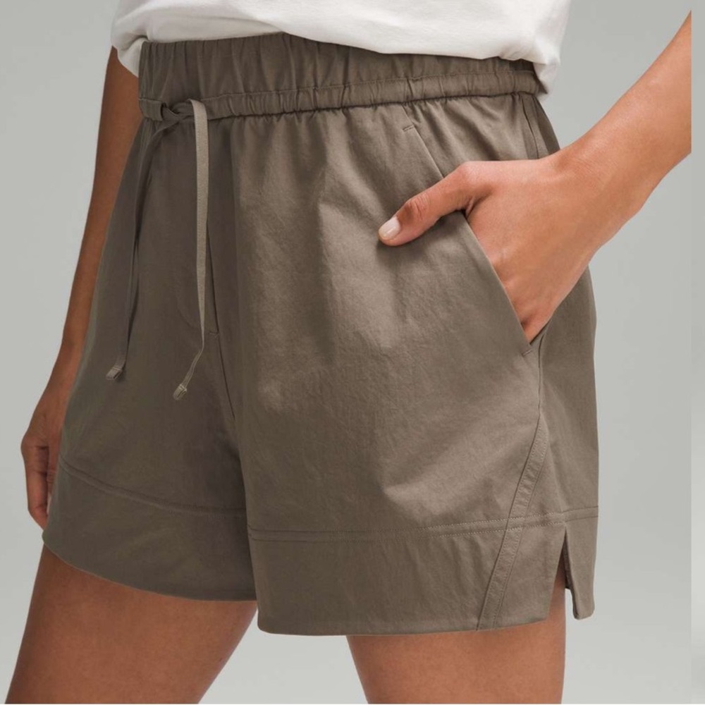 Lululemon Cinchable Waist Shorts